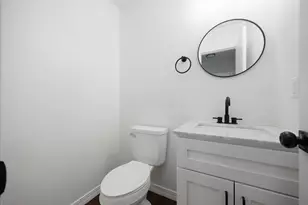 895 Robmeyer Dr, Columbus, OH 43207 - Photo 20