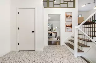 1530 Pemberton Dr, Columbus, OH 43221 - Photo 4