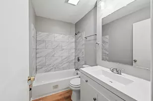 2288 Hiawatha Park Dr, Columbus, OH 43211 - Photo 16