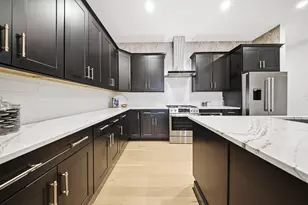 225 John H McConnell Blvd, Columbus, OH 43215 - Photo 4