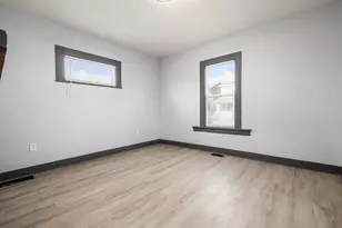 1557 Safford Ave, Columbus, OH 43223 - Photo 10