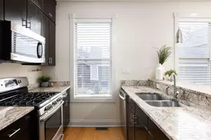 318 Berger Alley, Columbus, OH 43206 - Photo 4