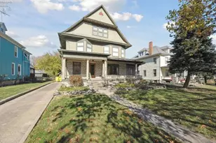 521 E 2nd St, Port Clinton, OH 43452 - Photo 2