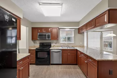 7565 Harbour Town Drive, Pickerington, OH 43147 - Photo 10