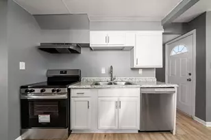 2861 Woodland Ave, Columbus, OH 43224 - Photo 12