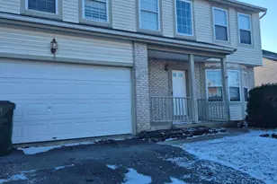 6729 Kristins Cove Ln, Canal Winchester, OH 43110 - Photo 2