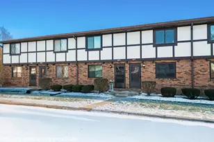 4871 Berry Hill Ct, Columbus, OH 43230 - Photo 2