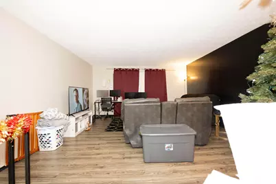 3654 Walnut Creek Drive, Columbus, OH 43224 - Photo 4