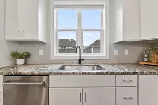 1239 Cromartie Ln, Columbus, OH 43201 - Photo 22