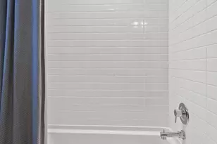 1239 Cromartie Ln, Columbus, OH 43201 - Photo 44