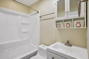 109 E Arcadia Ave, Columbus, OH 43202 - Photo 12