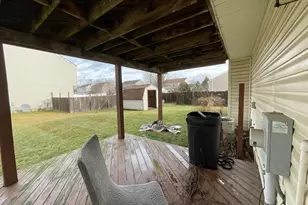 242 Monarch Dr, Pataskala, OH 43062 - Photo 18