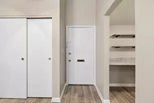 1126 Merrimar Cir N, Columbus, OH 43220 - Photo 6