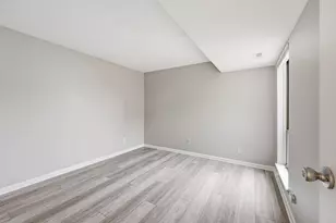 1126 Merrimar Cir N, Columbus, OH 43220 - Photo 8