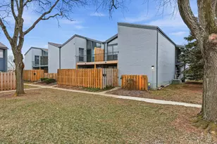 1126 Merrimar Cir N, Columbus, OH 43220 - Photo 12