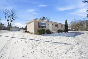 83 W Madison Dr NE, Newark, OH 43055 - Photo 2