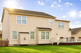 910 Wellsley Way, Plain City, OH 43064 - Photo 2