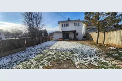 1028 S Court Street, Circleville, OH 43113 - Photo 2