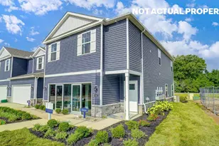 1493 Jarry Ave, Columbus, OH 43228 - Photo 2