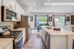 1493 Jarry Ave, Columbus, OH 43228 - Photo 12