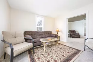 301 N Elm St, Bellefontaine, OH 43311 - Photo 6