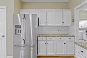 985 Linworth Village Dr, Columbus, OH 43235 - Photo 16