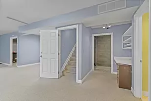 985 Linworth Village Dr, Columbus, OH 43235 - Photo 30