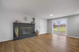 958 Torrence Dr, Springfield, OH 45503 - Photo 6