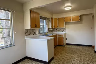 2272 Fishinger Rd, Columbus, OH 43221 - Photo 12