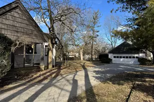 2272 Fishinger Rd, Columbus, OH 43221 - Photo 10