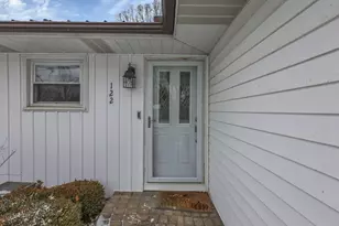 122 Wilshire Dr, Hebron, OH 43025 - Photo 2