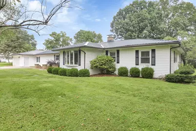 122 Wilshire Drive, Hebron, OH 43025 - Photo 1