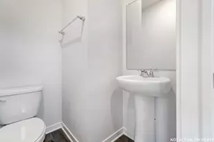 1102 Hartford Ln, London, OH 43140 - Photo 16