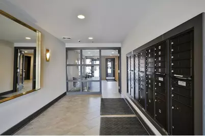 825 N 4th Street #402, Columbus, OH 43215 - Photo 4