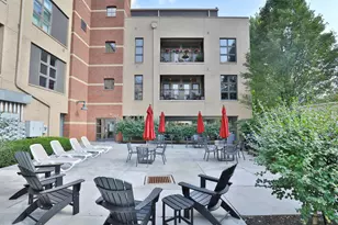 825 N 4th St, Columbus, OH 43215 - Photo 32