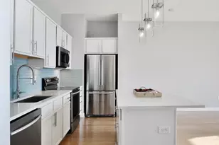 825 N 4th St, Columbus, OH 43215 - Photo 8