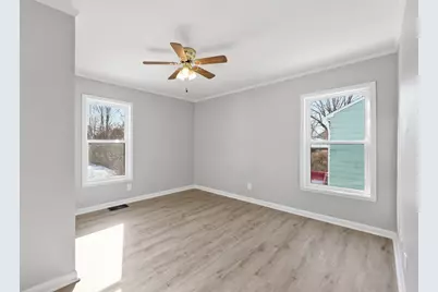 566 E 10th Street, Marysville, OH 43040 - Photo 14