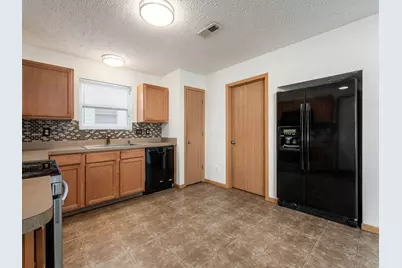 5724 Galveston Drive, Columbus, OH 43228 - Photo 12