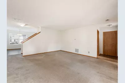 5724 Galveston Drive, Columbus, OH 43228 - Photo 6