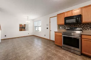 5724 Galveston Dr, Columbus, OH 43228 - Photo 14