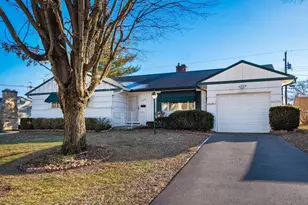 723 Drummond Ct, Columbus, OH 43214 - Photo 1