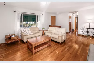 723 Drummond Court, Columbus, OH 43214 - Photo 2