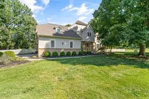 4944 Rutherford Rd, Powell, OH 43065 - Photo 2