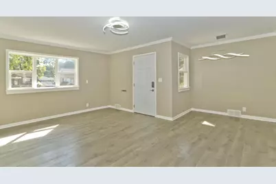 205 N Gould Road, Columbus, OH 43209 - Photo 4