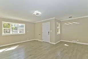 205 N Gould Rd, Columbus, OH 43209 - Photo 4