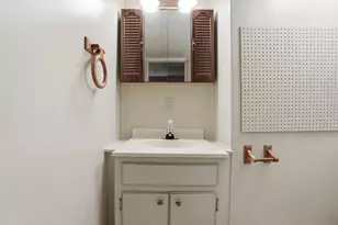 1216 Marble Dr, Columbus, OH 43227 - Photo 38