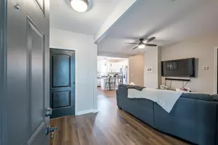 104 S Cypress Ave, Columbus, OH 43222 - Photo 2