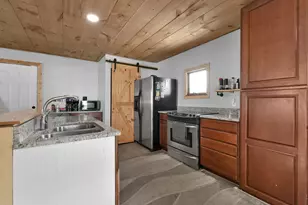 356 Spring St, Utica, OH 43080 - Photo 6