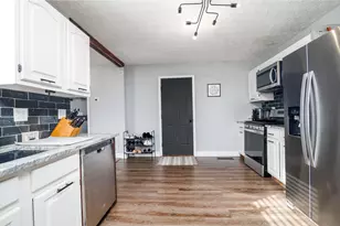 225 Edwards Rd, Circleville, OH 43113 - Photo 8