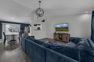 2294 Glencroft Dr, Hilliard, OH 43026 - Photo 4